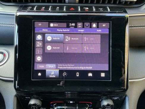 Used 2025 Jeep Grand Cherokee Laredo RWD image 20
