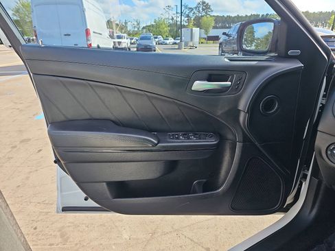 Used 2020 Dodge Charger R/T w/ Plus Group RWD image 37