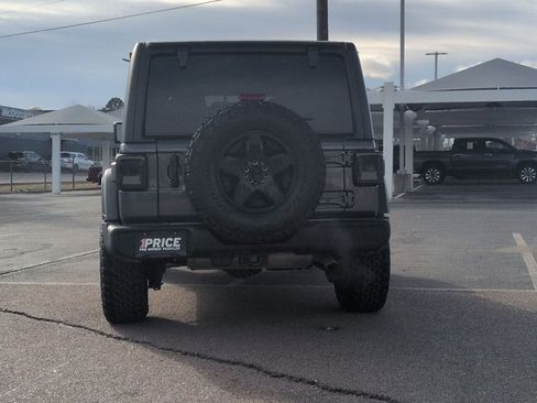 Used 2023 Jeep Wrangler Sport S image 7