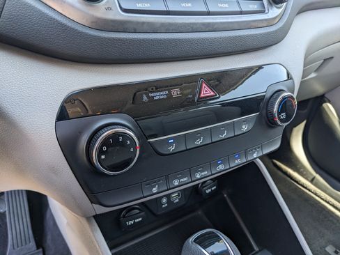 Used 2018 Hyundai Tucson SEL AWD/4WD image 24