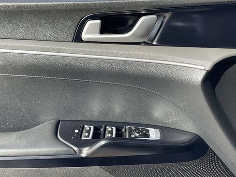 Used 2022 Kia K5 LXS FWD image 22