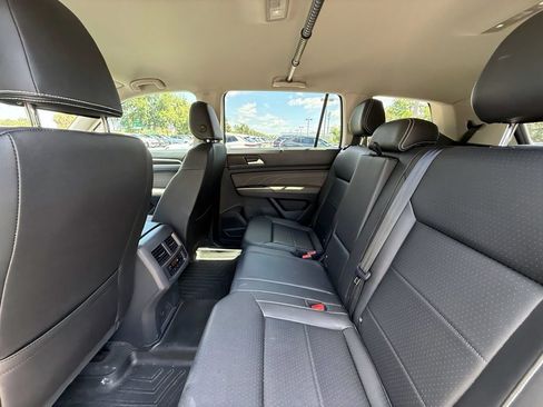 Used 2023 Volkswagen Atlas SE FWD image 15