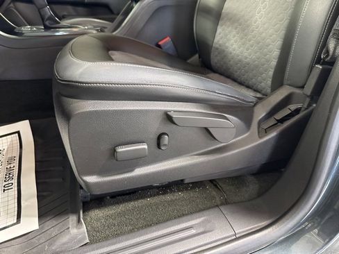 Used 2017 Chevrolet Colorado Z71 image 21