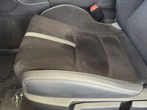 Used 2024 Toyota GR86 Premium RWD image 5