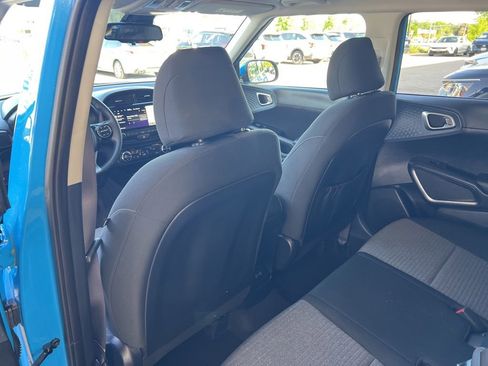 Certified 2023 Kia Soul EX FWD image 9