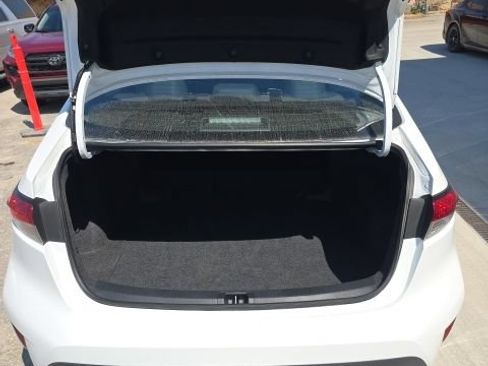 Used 2025 Toyota Corolla LE FWD image 22