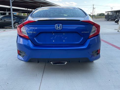 Used 2019 Honda Civic Sport image 8