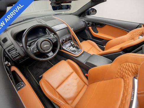 Used 2021 Jaguar F-TYPE Convertible RWD image 10