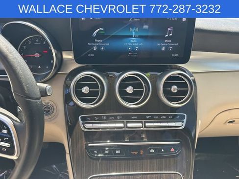 Used 2021 Mercedes-Benz GLC 300 image 17