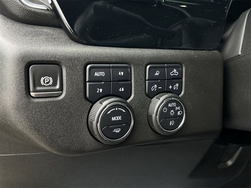Used 2024 Chevrolet Silverado 2500 LTZ w/ LTZ Plus Package image 19