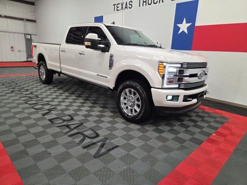Used 2019 Ford F350 Limited AWD/4WD image 23