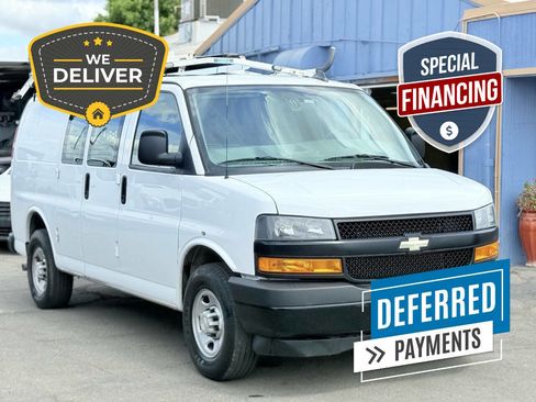 Used 2018 Chevrolet Express 2500 w/ Driver Convenience Package image 1