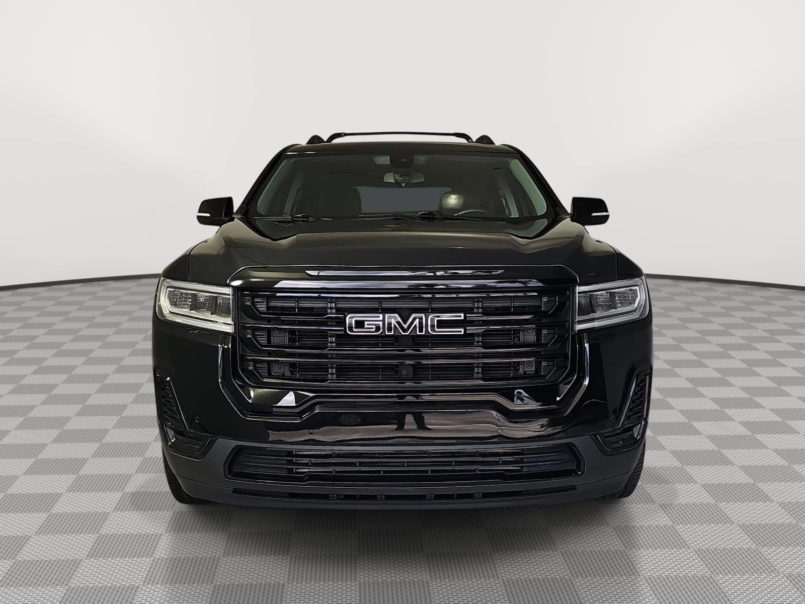 Used 2023 GMC Acadia SLE w/ Driver Convenience Package FWD image 3