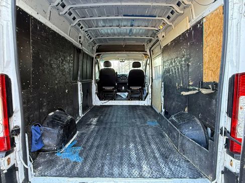 Used 2021 RAM ProMaster 2500 image 11