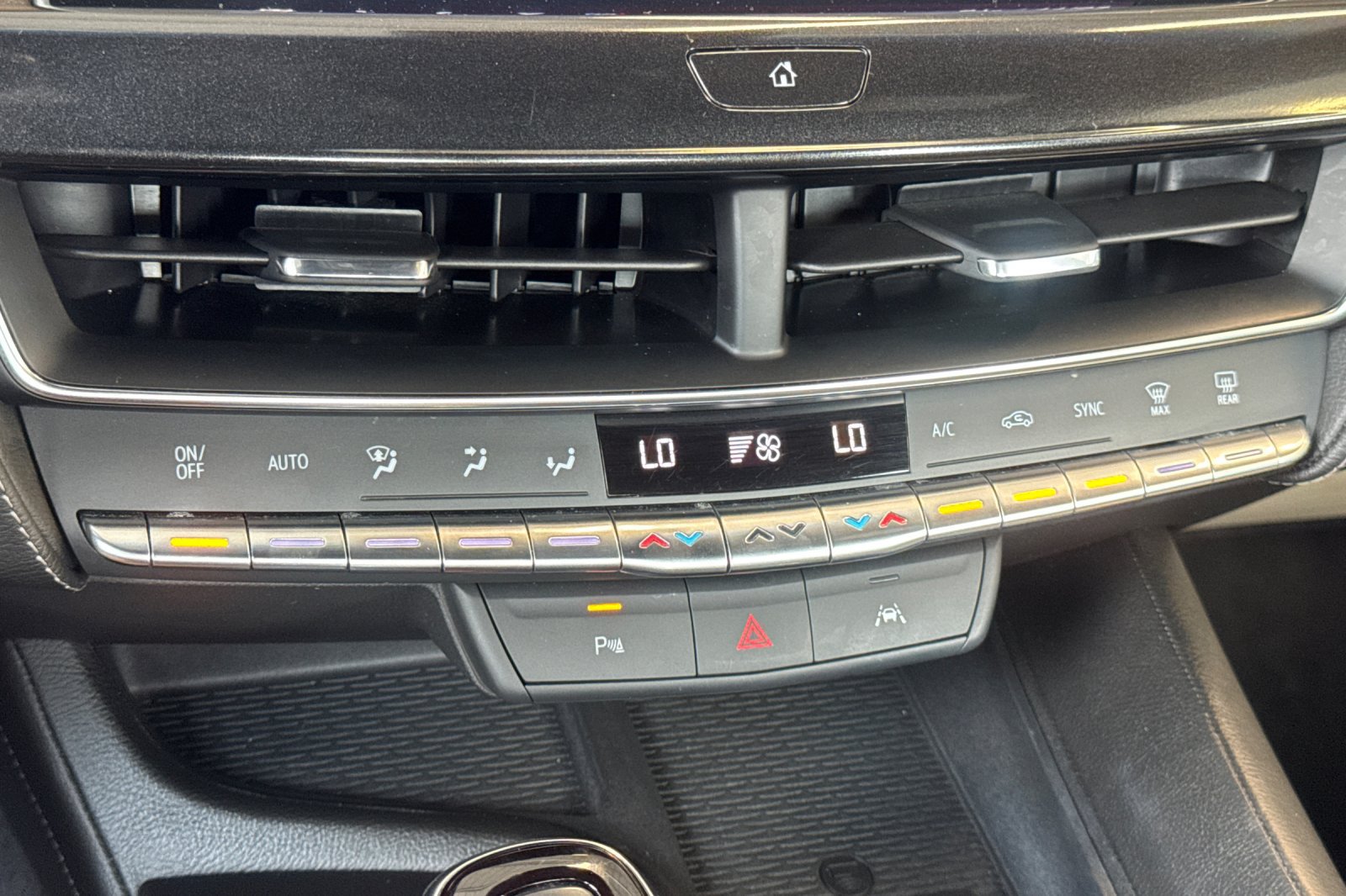 Certified 2024 Cadillac CT5 Luxury w/ Sun And Sound Package RWD image 28