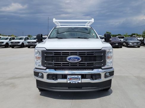 New 2025 Ford F250 XL w/ XL Chrome Package image 5