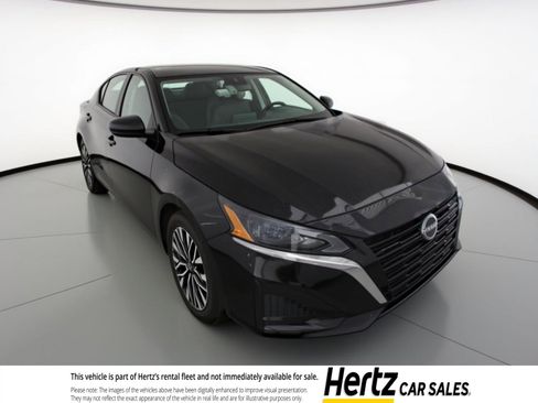 Used 2025 Nissan Altima 2.5 SV FWD image 1