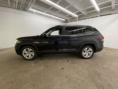 Used 2021 Volkswagen Atlas SE image 3