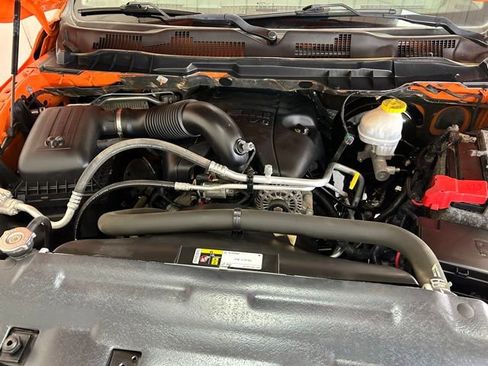 Used 2019 RAM 1500 Express w/ Express Value Package image 9