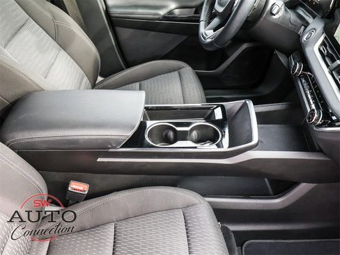 Used 2025 Chevrolet Equinox LT image 14