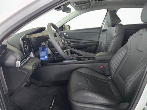 New 2026 Hyundai Elantra Limited FWD image 18