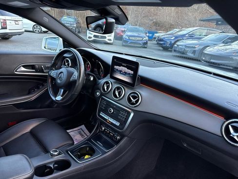 Used 2019 Mercedes-Benz CLA 250 4MATIC image 31