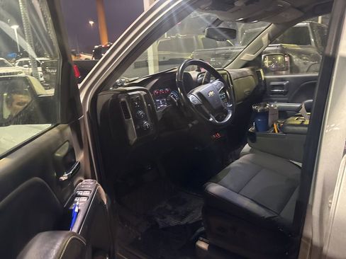 Used 2017 Chevrolet Silverado 1500 LT w/ All Star Edition image 9