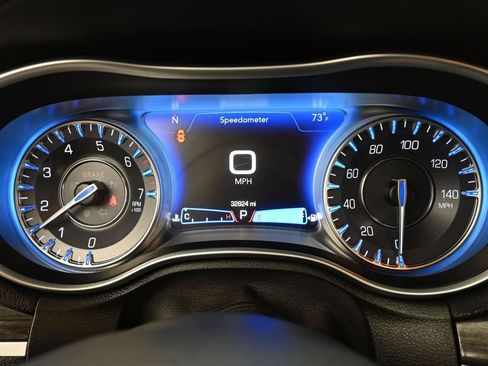 Used 2022 Chrysler 300 Touring w/ Sport Appearance Package RWD image 30