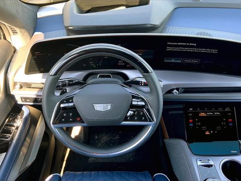 New 2026 Cadillac Vistiq Premium Luxury image 23