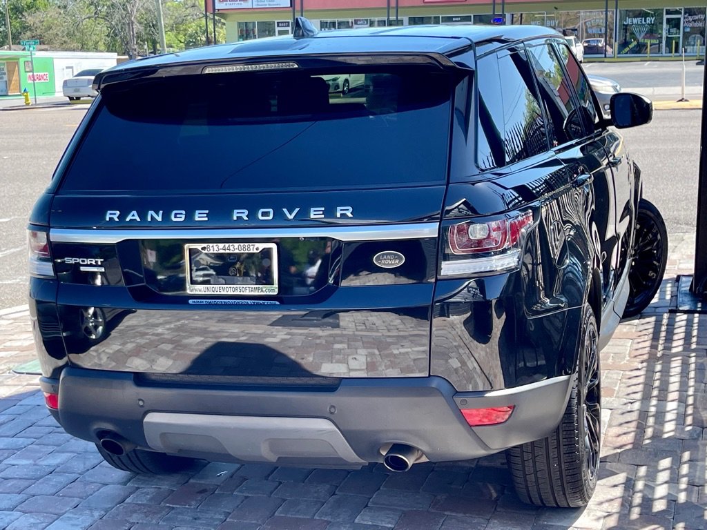 Used 2017 Land Rover Range Rover Sport SE AWD/4WD image 31