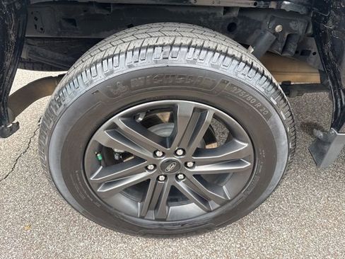 Used 2021 Ford F150 4x4 SuperCrew image 15