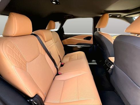 Used 2026 Lexus RX 350 Premium w/ Accessory Package (Z1) FWD image 19