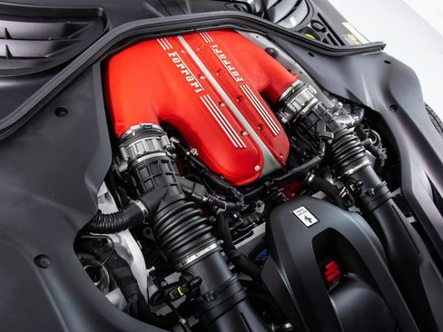 Certified 2025 Ferrari 12Cilindri RWD image 57