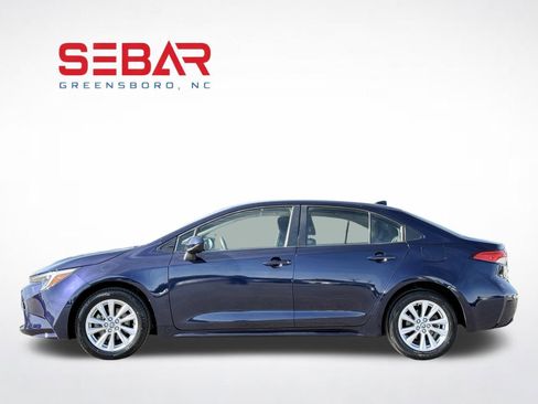 Used 2024 Toyota Corolla LE w/ LE Convenience Package FWD image 14