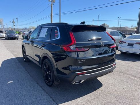 Used 2023 Honda CR-V Sport Touring image 3