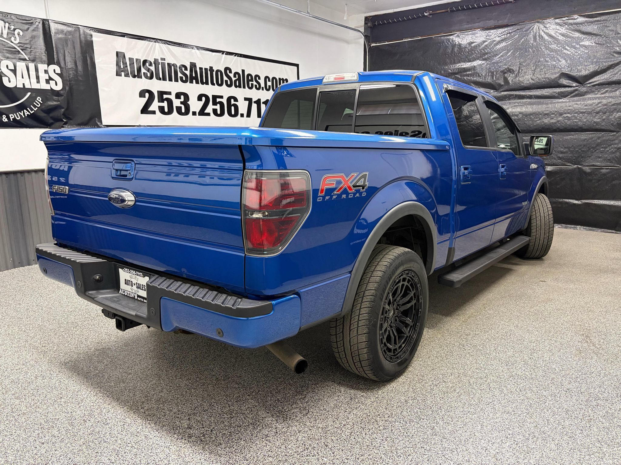 Used 2013 Ford F150 FX4 w/ Luxury Equipment Group AWD/4WD image 3