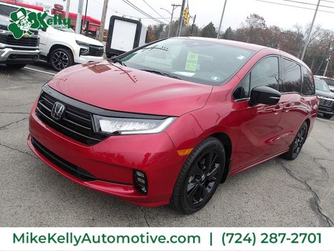 Used 2023 Honda Odyssey Sport image 3