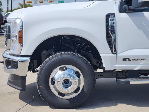 New 2026 Ford F350 XLT AWD/4WD image 9