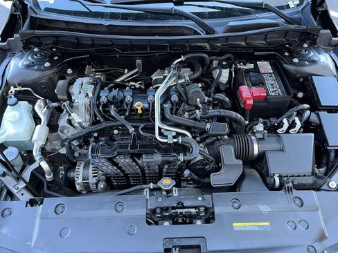 Used 2025 Nissan Altima 2.5 SV image 31