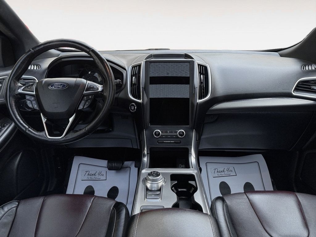 Used 2022 Ford Edge Titanium w/ Equipment Group 301A AWD/4WD image 17