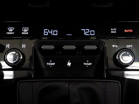 Used 2025 Porsche 911 Carrera T RWD image 61