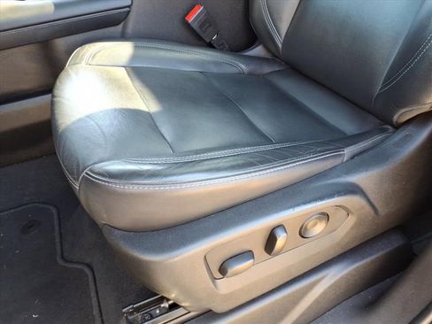 Used 2021 Chevrolet Tahoe Z71 w/ Z71 Signature Package image 17