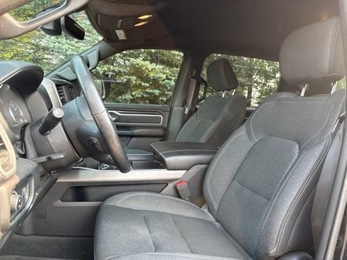 Used 2020 RAM 1500 Big Horn AWD/4WD image 5