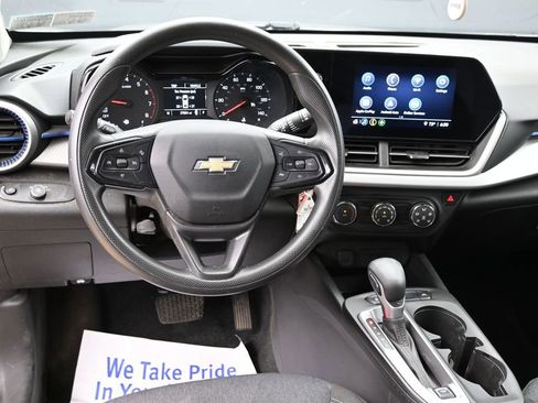 Used 2024 Chevrolet Trax LS w/ Driver Confidence Package FWD image 28