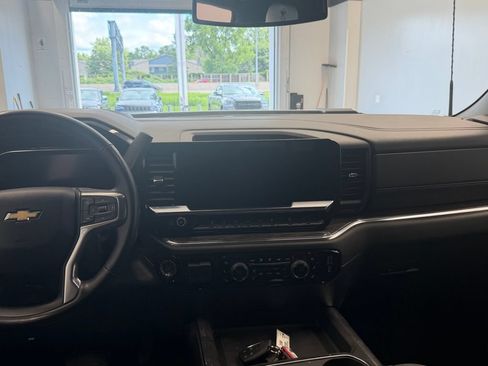 Used 2024 Chevrolet Silverado 3500 LTZ w/ LTZ Plus Package AWD/4WD image 25