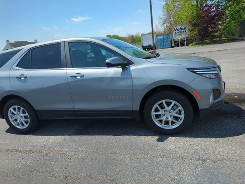 Used 2023 Chevrolet Equinox LT AWD/4WD image 3