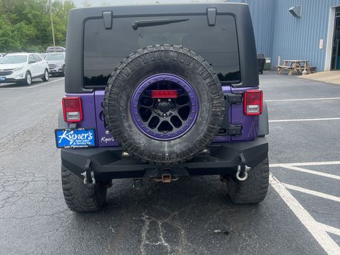 Used 2017 Jeep Wrangler Unlimited Sport w/ Quick Order Package 24S AWD/4WD image 5