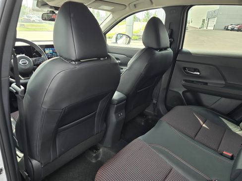 Used 2025 Nissan Kicks SR w/ Illumination Package AWD/4WD image 14