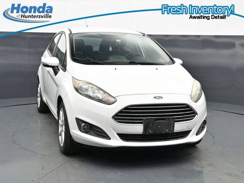 Used 2016 Ford Fiesta SE w/ Equipment Group 201A FWD image 1
