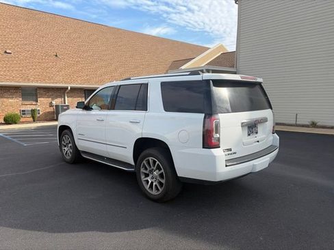 Used 2017 GMC Yukon Denali AWD/4WD image 3